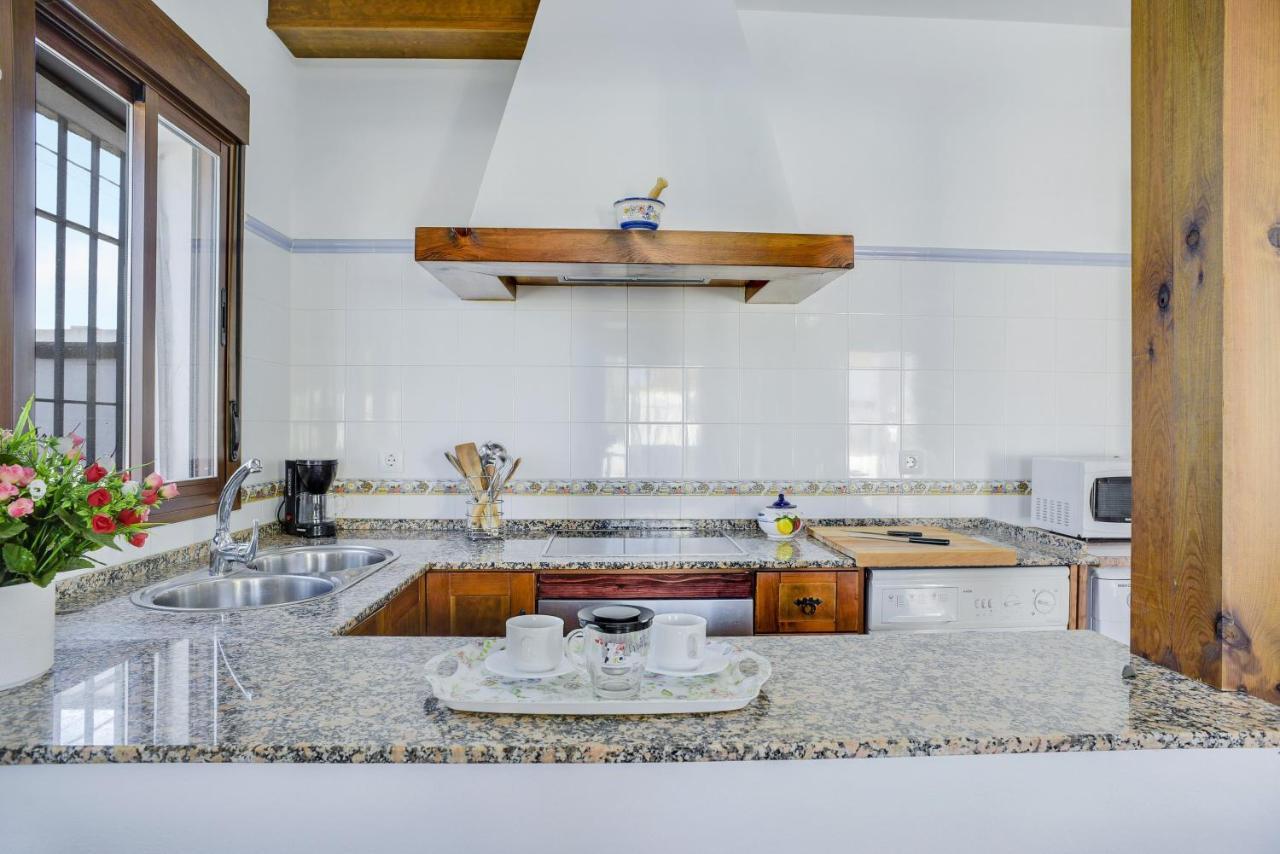 Casa Villanueva 4 - Solo Familias โกนิล เด ลาฟรอนเตรา ภายนอก รูปภาพ